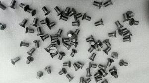 Tungsten screw (one word)